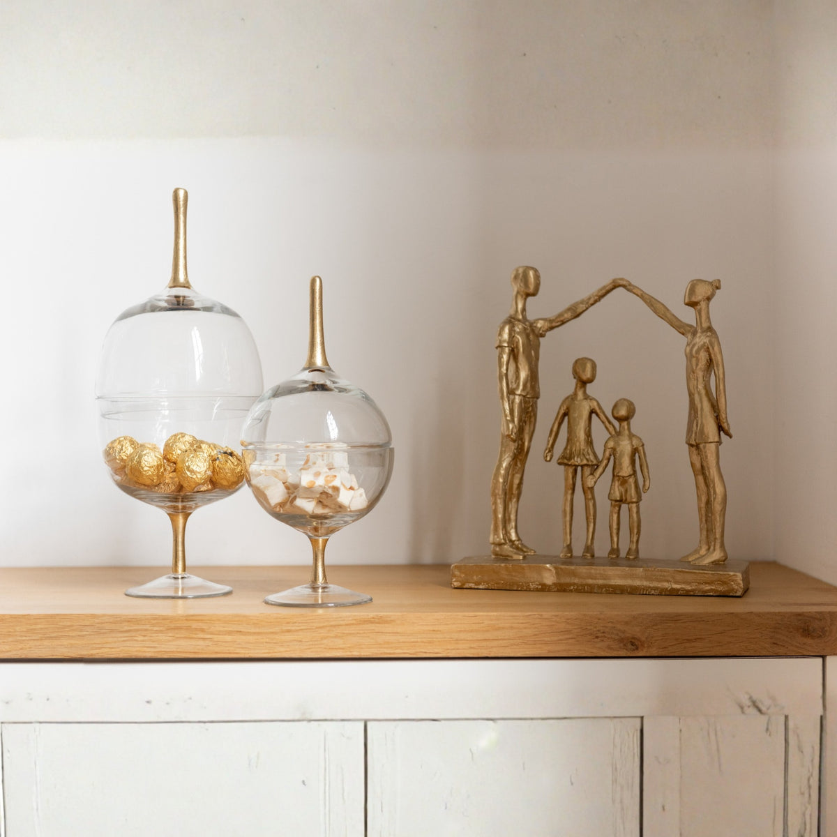 Familie Legende Resin Guld J-Line
