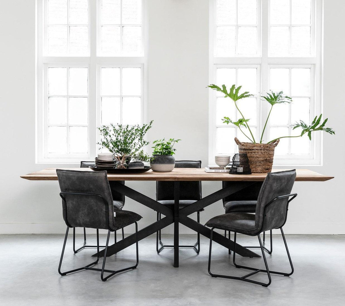 DTP Home Timeless Eettafel Curves 260cm - Eetkamertafel - DTP Home - livinglovely.nl