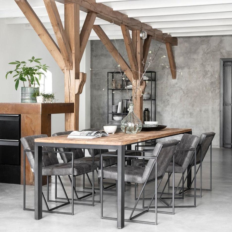 Detail houtnerf eetkamertafel Timeless Tracks naturel 225cm