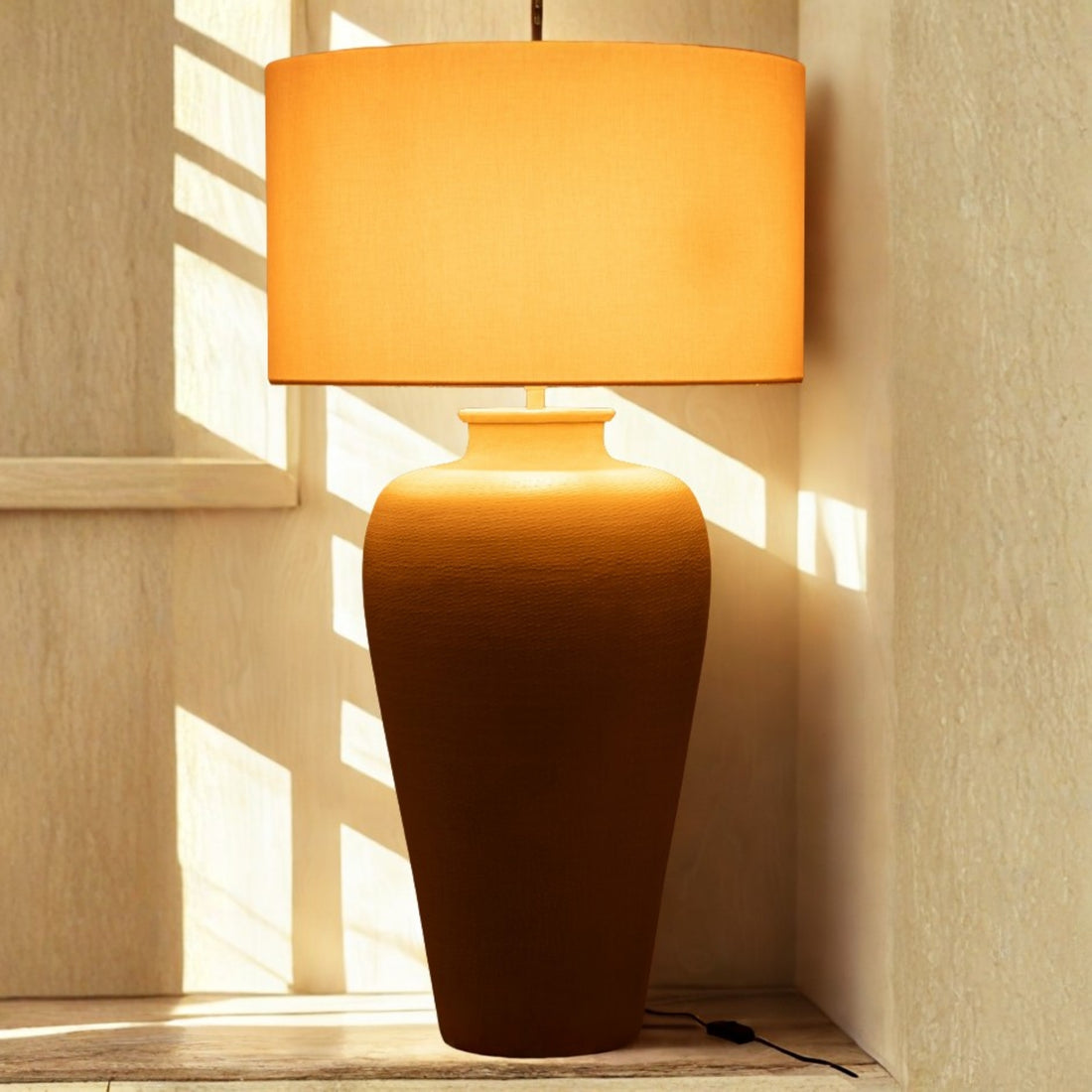 Bordlampe Cylinder Aluminium Ecru J-Line