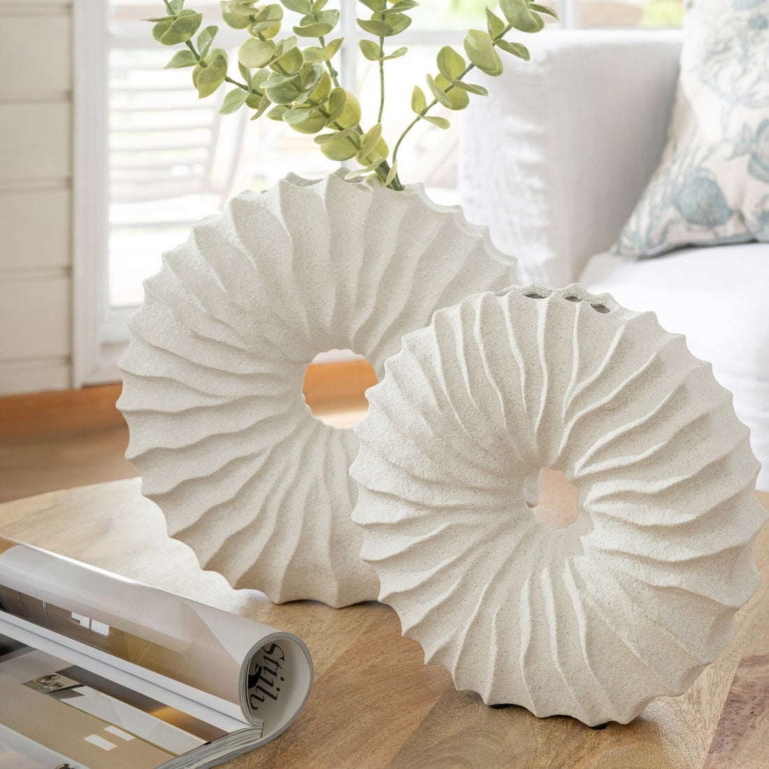 Vase i keramik med sandlook, hvid, medium, J-Line