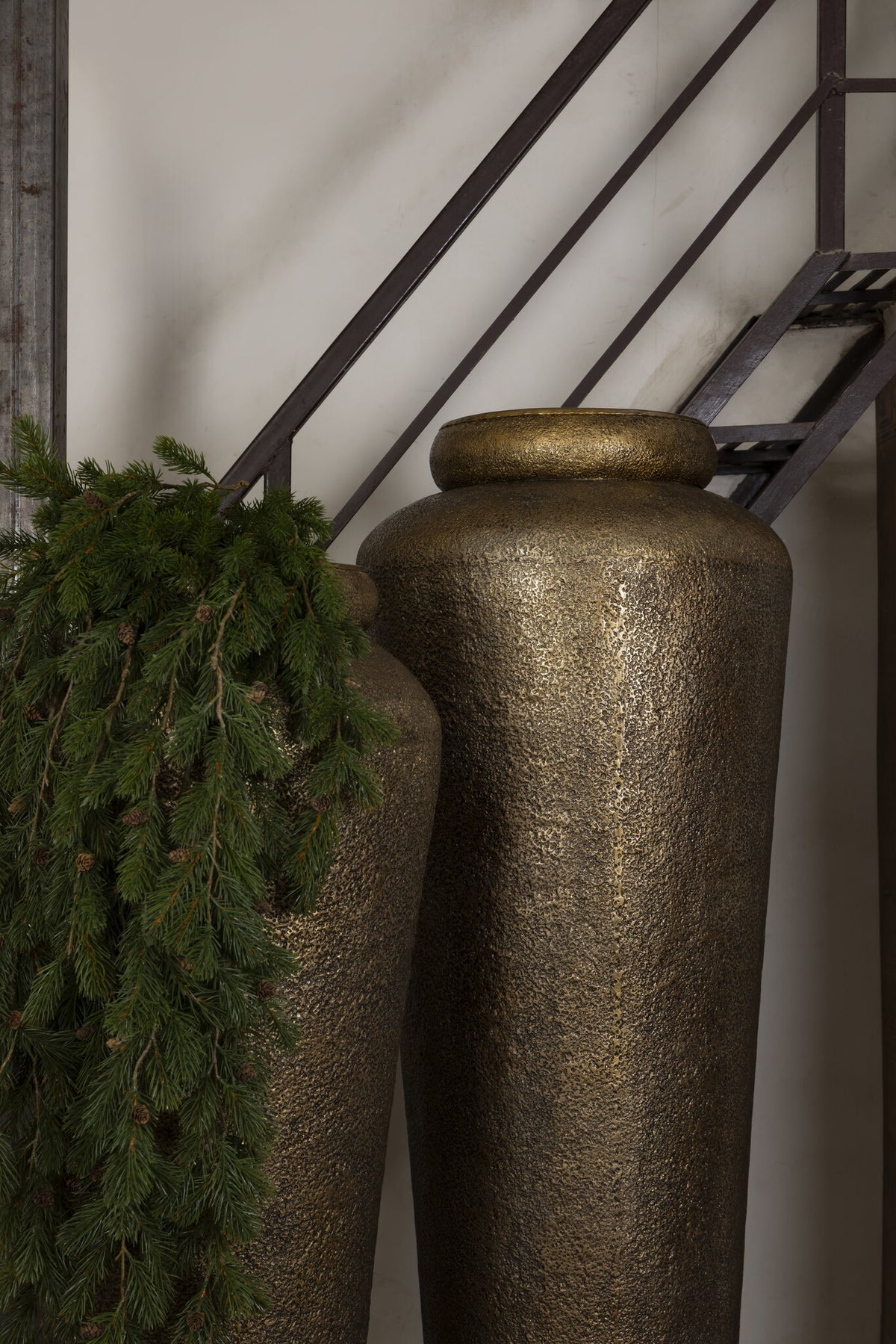 Plantepotte Zavir - 50x50x173 cm - Aluminium - Guld PTMD