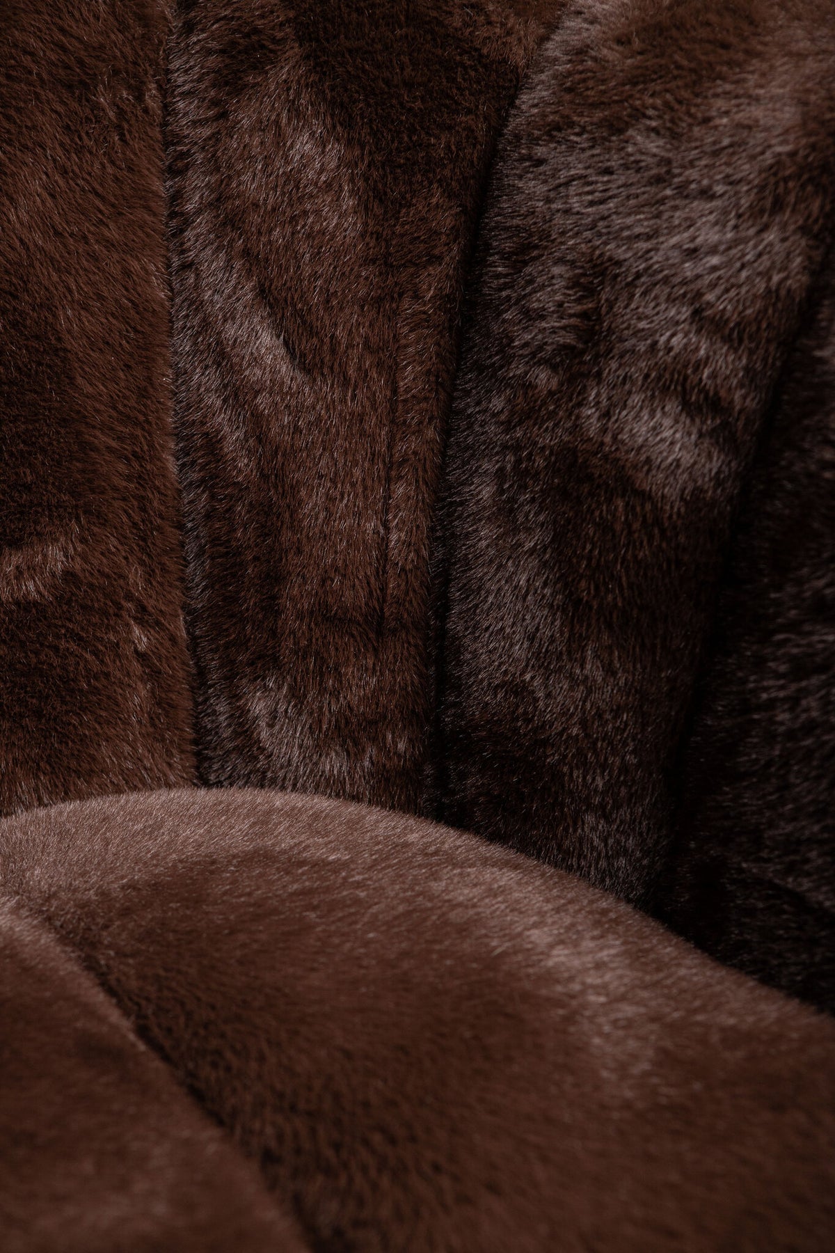 Furia Dark Brown lænestol, pels, PTMD