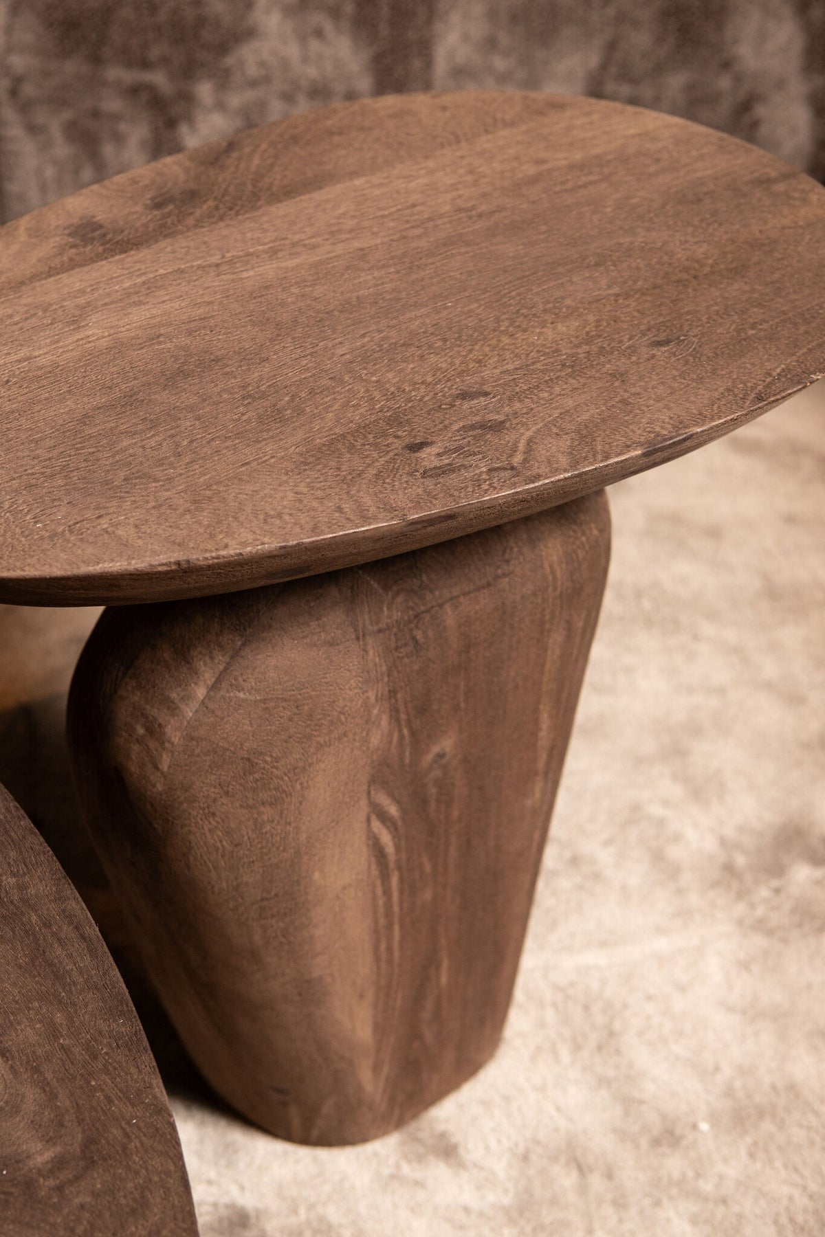 Harshad sidebord i mangotræ med naturlig finish, PTMD