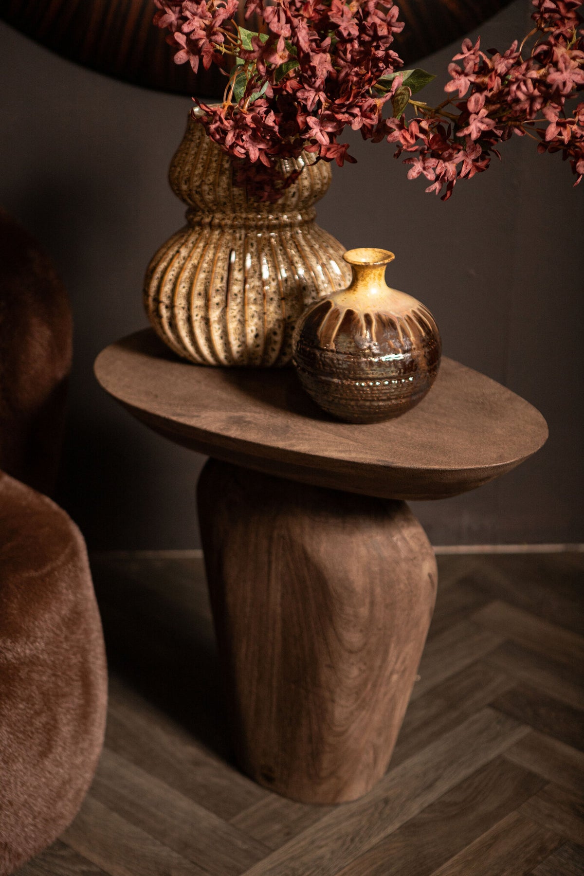 Harshad sidebord i mangotræ med naturlig finish, PTMD