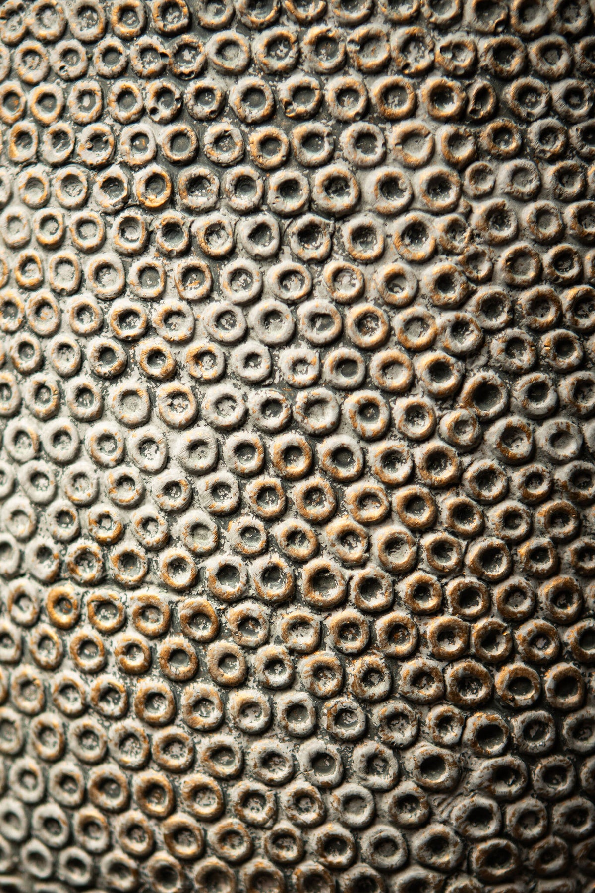 Laim Grey Cement Rund Krukke med Prikket Mønster i Bunden XXL Dia. 40 x H 40 cm PTMD