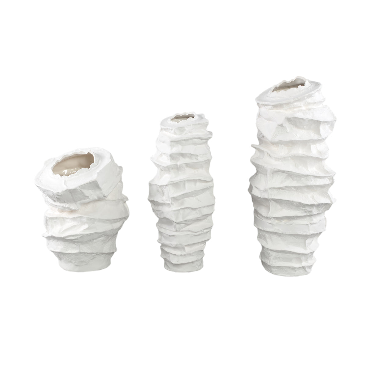 Aharon slank vase i hvid keramik med uregelmæssig form, L 24 x 23 x 51 cm, PTMD