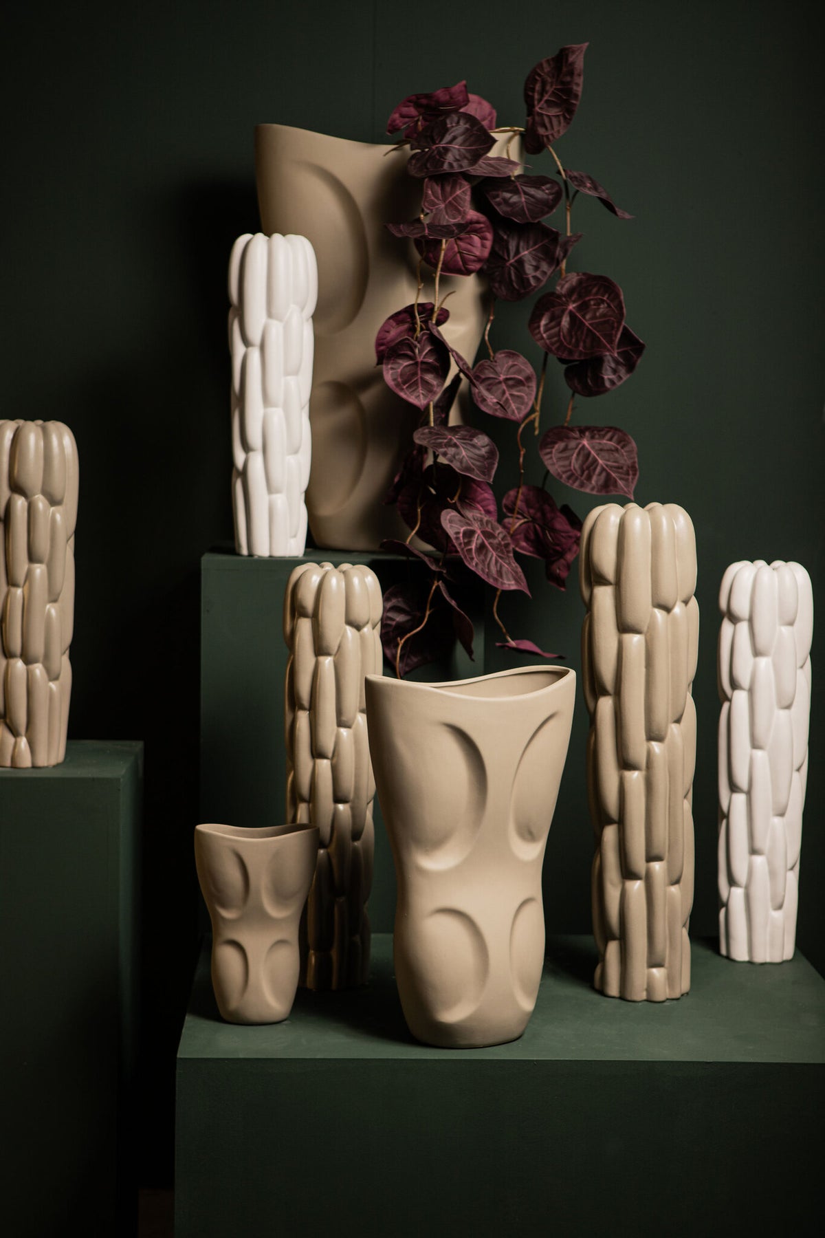 Dayna grå oval keramisk vase, mellemstor PTMD