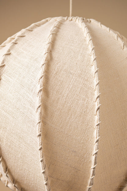 Pendellampe Myka cremefarvet jute, kugleformet, large PTMD