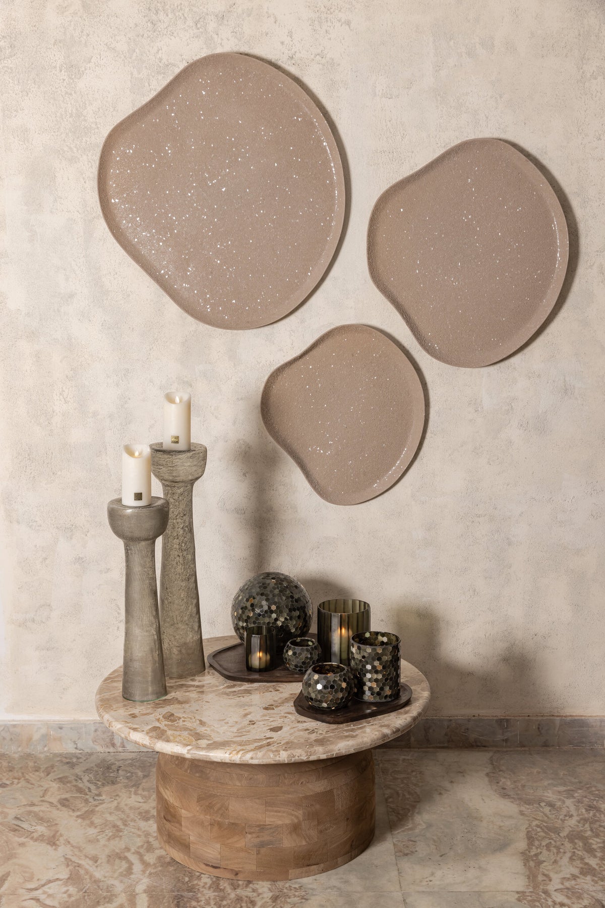Dezia vægpanel i jern, beige, organisk mosaik, medium, PTMD