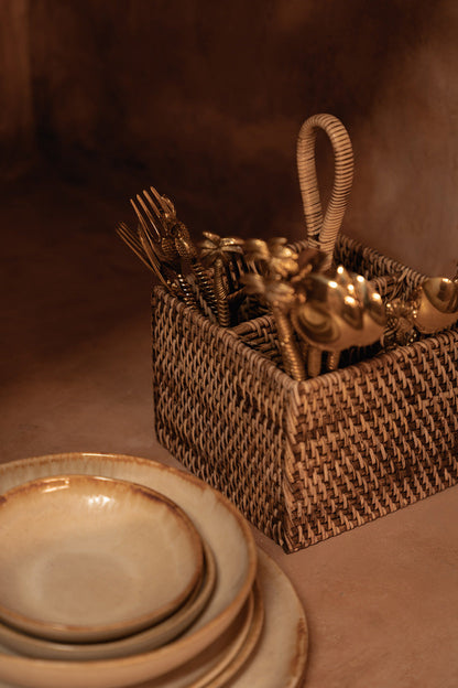 Bestikholderen i rattan nr. 4, naturlig brun, Bazar Bizar