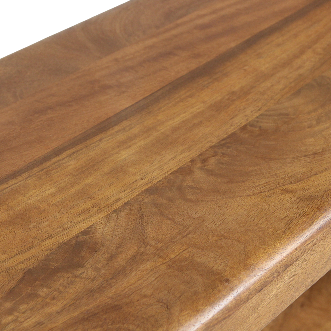 Bullnose Hyle med 3 Hylder Raw Materials