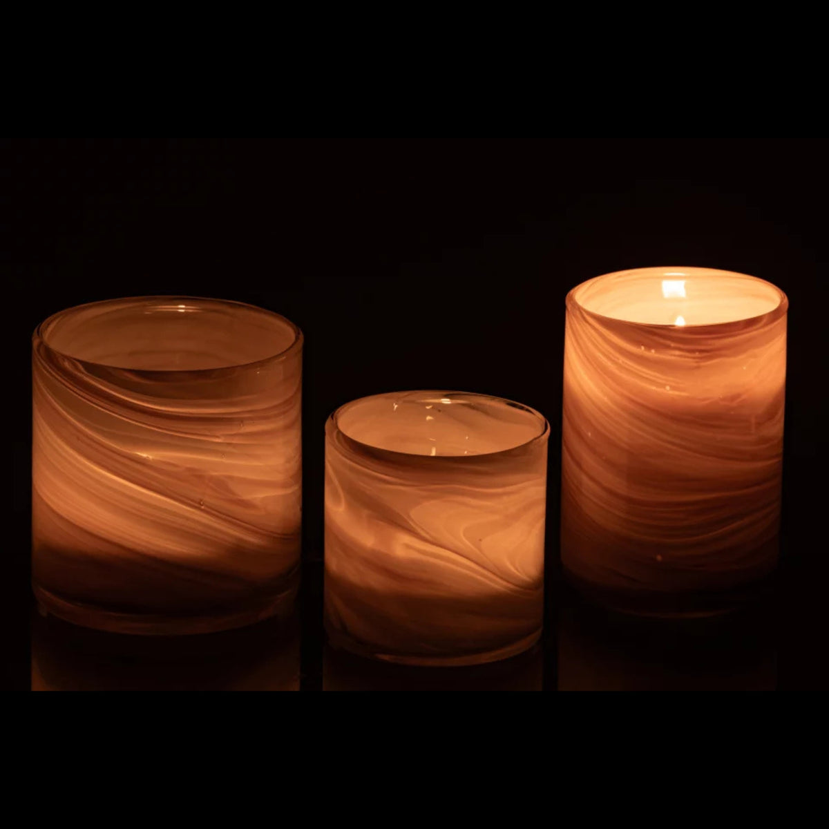 Sæt med 3 fyrfadsstager i marmor og glas, lys beige/messing, J-Line