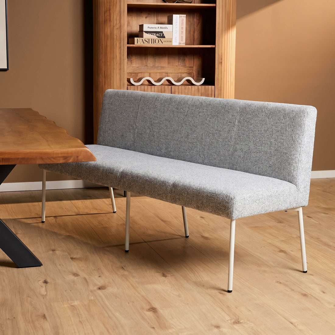 Element van 200 cm van eetkamerbank Riff van Starfurn in beige stof Puente 09
