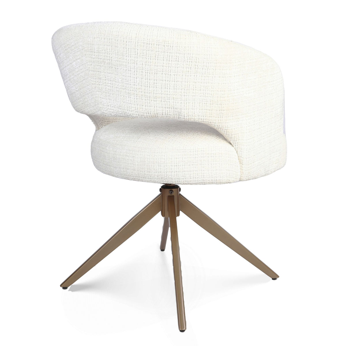 Afgeronde zitting en rugleuning van eetkamerstoel Demi Off White van Starfurn
