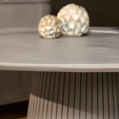 Ronde eettafel Solana van Starfurn voor vijf personen, 76 cm hoog in warme taupe tint
