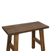 Smal houten bankje van gerecycled teak, de kleinste maat uit de Carpenter serie