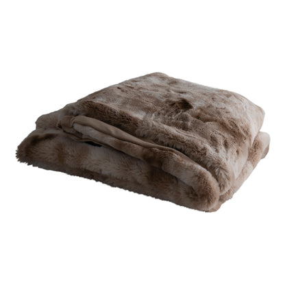 Linde Plaid Beige Fluweel 150x200cm van PTMD, beige faux fur plaid opgevouwen, ander aanzicht