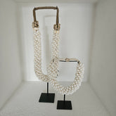 Ornament Indonesische Schelpenketting Bulan Wit - Pole To Pole - Ornament - Pole To Pole - livinglovely.nl