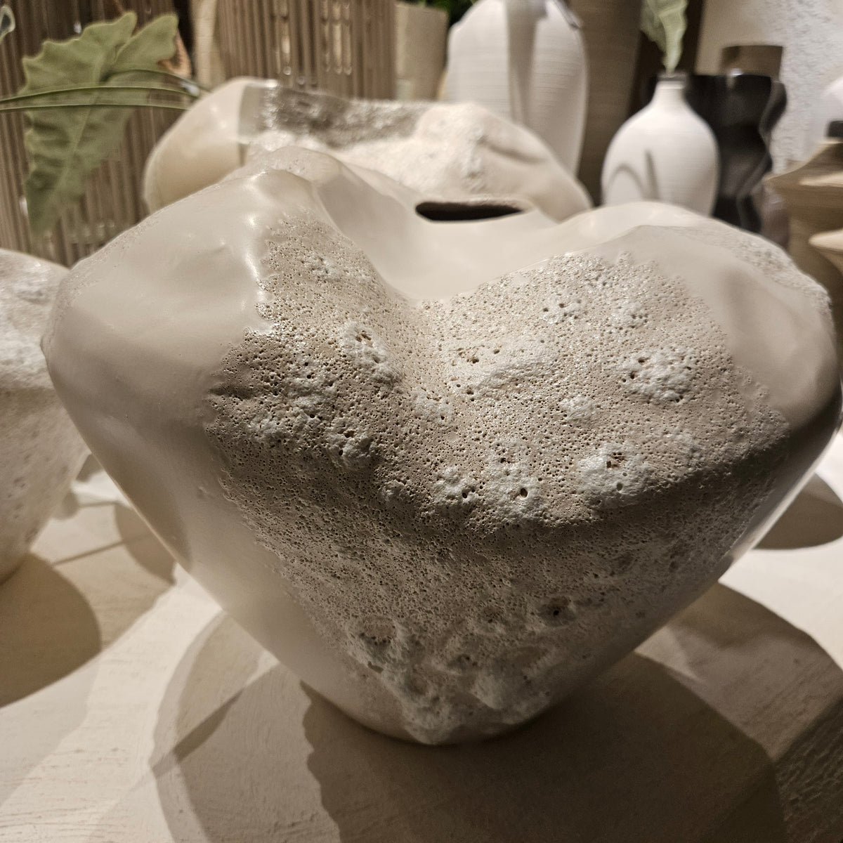 Vaas Dangelo M - 29x29x22 cm - Keramiek - Creme PTMD - Vaas - PTMD - livinglovely.nl