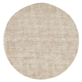 Vloerkleed La Belle Viscose Beige Rond 200cm van MUST Living, volledig in beeld op een neutrale achtergrond